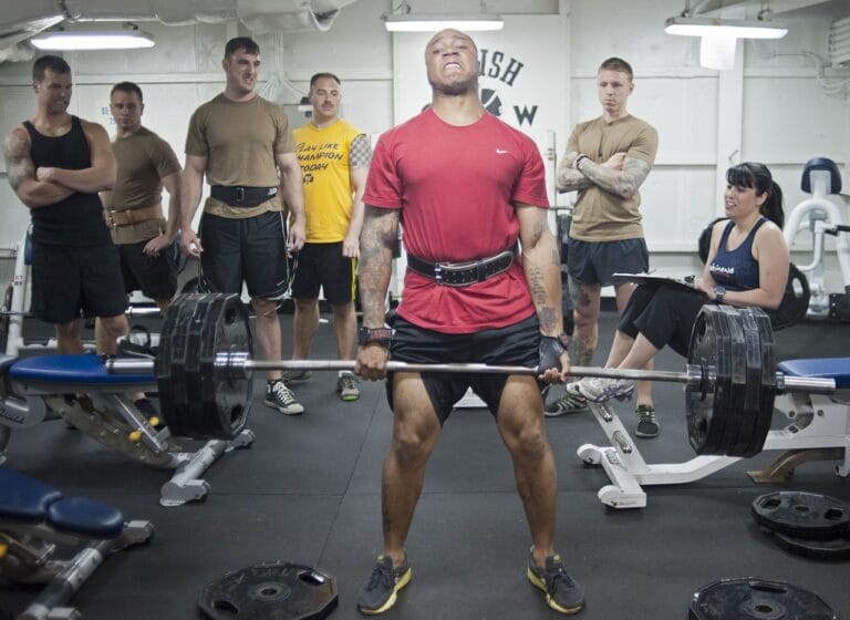 Trening personalny dla osób po operacjach – od czego zacząć?
